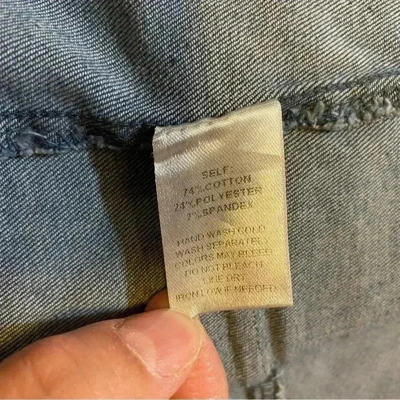 VGT Fashion Nova Women's Denim Zip Up Short Jumpsuit with 2 Front Pockets M - Picture 14 of 16